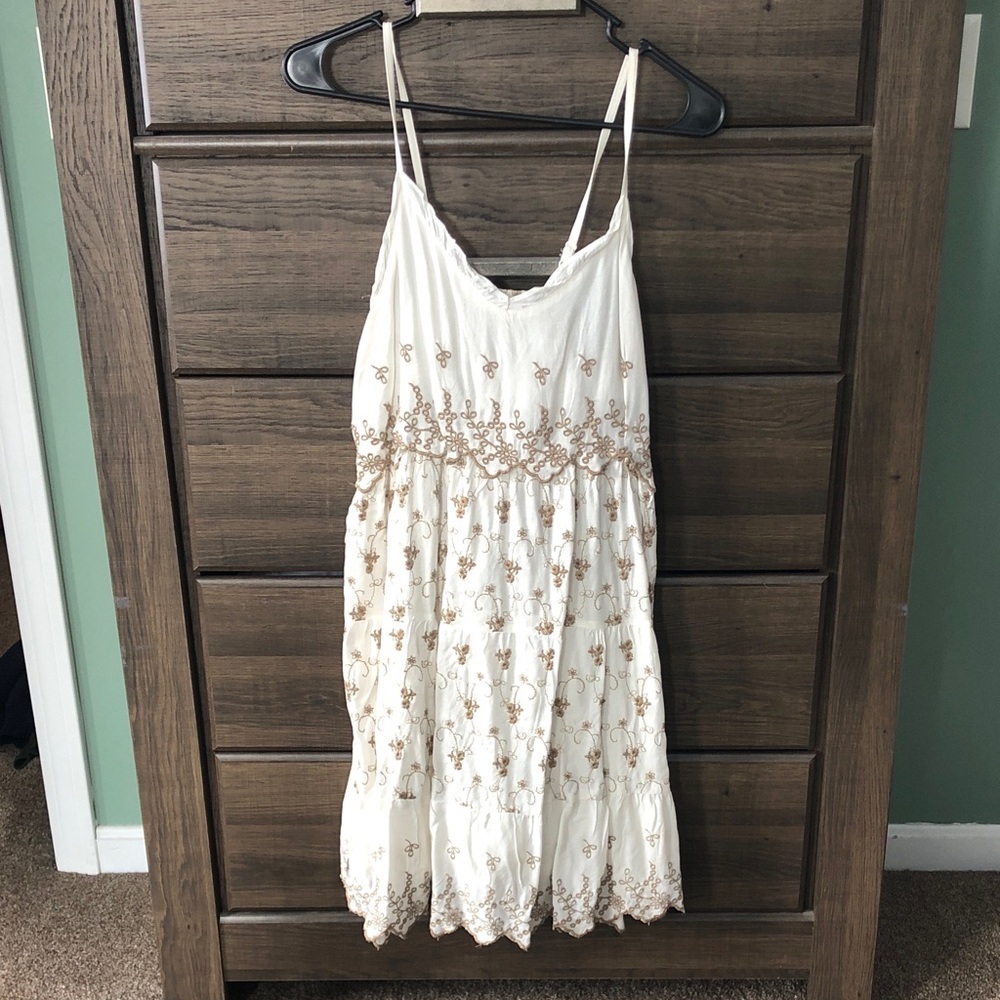 Jessica Simpson Cream and Brown Midi Dress
